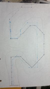 А мы в "гоночки" играли, рисовали трассу, потом по очереди ходили, первый ход одна клетка, далее каждый ход либо +1 клетка "разгон", либо -1 клетка "торможение", если пересекаешь трассу, то снова начинаешь с одной клетки, начинать и финишировать обязательно под прямым углом, ходить можно по диагонали. Не поленился, даже нарисовал