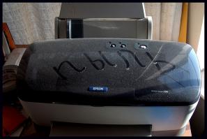 - Роза Марковна, Ви такая мудрая! Хочу Вас спросить...
- А шо такое, Софочка?
- От Ви скажите...Откуда берётся пыль? И куда деваются деньги?﻿