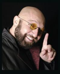 На уроке химии в еврейской школе учитель спрашивает ученика: 
-Мойша, если я опущу золотую монетку в азотную кислоту, она растворится или нет? 
- Нет! 
- Почему? 
- Если бы она могла раствориться, Вы бы никогда не стали опускать ее в кислоту!﻿