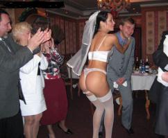 Смешные и забавные свадебные фотографии