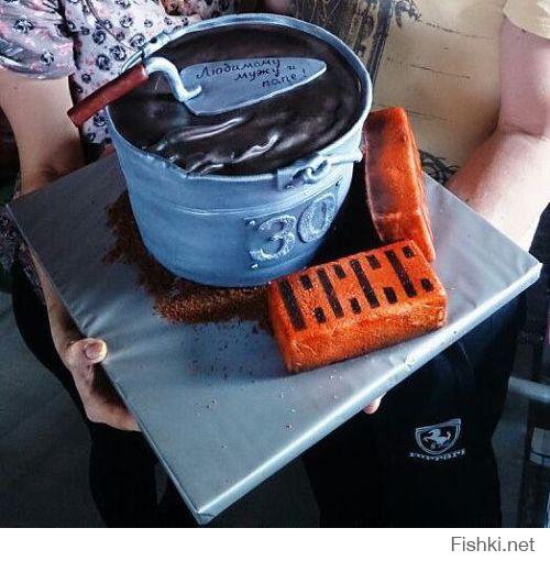 Торт на день рождения строителя.