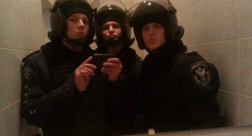 Видишь уточку - накорми ее вермишелью