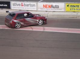 Красноярская малютка. 17 первых мест на "Красном кольце". Её уже нет.  отгадайте машину и год.