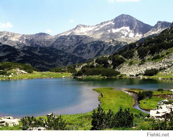 Так как по какойто причине не загрузились все фотки, добавляю в коментах те, которые пропали с поста. Идут - Етър, Велико Търново, Мелник, Пирин, поездка на поезде София-Мездра, Баба Марта, Семь Рильских озер, Йордановден - Крещение, Родопи, Выходные в деревни и Нестинарство.