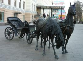 Несколько скульптур из Курска (отмечу, что не выкладываю фотографии памятников):
