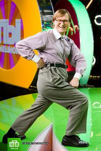 Чуток шортики до груди не дотянула