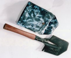 у меня такая, пилит, копает, да ваще все делает, только не стирает...