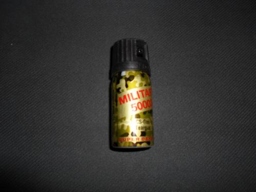 Газовые баллончики Military 50003 (в начле 2000-х у каждого школьника такой был :)  кто по курче - имел ещё нож "бабочку" и кастет выплавленный из свинца добытого с машинного аккумулятора) :)