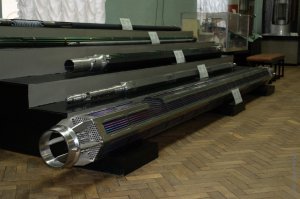 А у кого есть  данные о реальных фонах сейчас внутри саркофага? Понятно что значения в разы меньше уже , нежели чем в первые дни катастрофы,  но ребята на камеру ТВЭЛы снимают,  рядом с которыми я бы пробегать не рискнул.  Вобщем понятно что кртаковременное нахождение внутри безопасно.  мот кто даст линк или схему радиоактивных полей внутри 4 блока, а тоя не нагуглил