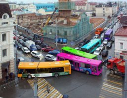 Какие красивенькие автобусы.