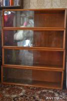 Согласен. Обычные полки со стёклами практичнее.