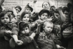 с татуировкой только одна ассоциация, и та плохая