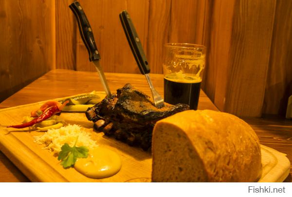 не самое, на мой взгляд. вкусное блюдо.., напоминает очень хорошую тушенку.. а вот то. что я запомню на всю жизнь ))