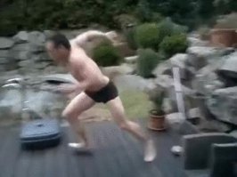 Ели бы проломил лёд - мог бы не хило порезаться. Возможно даже пополам...