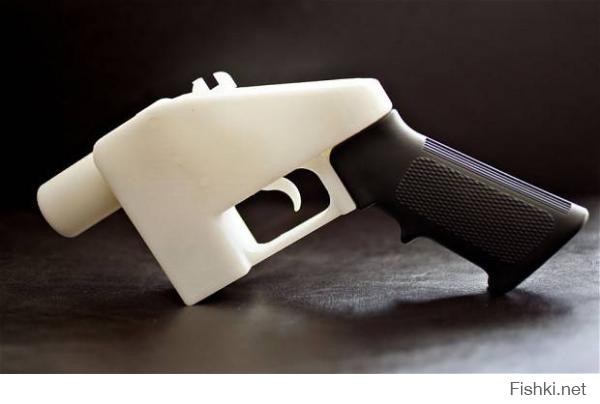 Вот только пистолет на картинке выше напечатан не на "бытовом" 3D-принтере из говно-пластика, а на промышленной установке лазерного спекания из металлического порошка, которая стоит на пару порядков дороже. Цена этого "типа напечатанного" пистолета - 11 900$ ( )
Для сравнения, обычные М1911 в штатах продаются от 1000$.
А на доступных 3D-принтерах можно напечатать только вот такое: