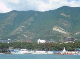 Были в Геленджике в 2009 г. мне город понравился.