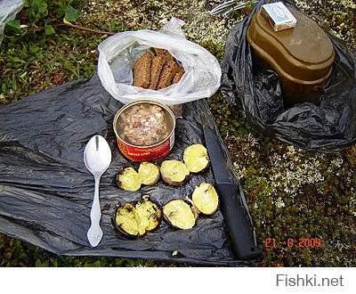 В нужное время и в нужном месте еще какая еда! :)