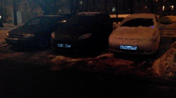 уже выкладывал тут, но повторюсь.....Москва... жильцы ближайшего дома выехали по своим делам.....