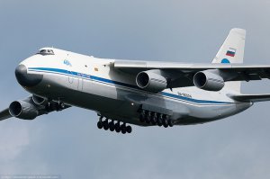 А на заднем плане этот красавец