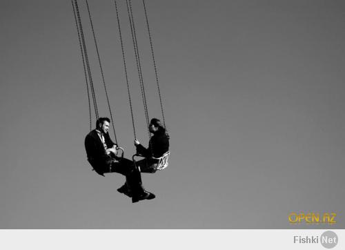 Если она умная, верная, действительно красивая, не вредная стерва, родит мне 3-х детей, то я думаю это идеальный вариант. Я бы влюбился в нее. Был бы холост и получал бы я 500000$ звякнул бы.