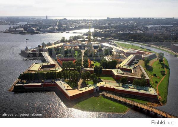 А это Питер)