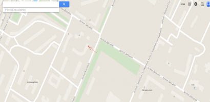 Сам с Краматорска. Сразу после обстрела в интернете по фотографиям и видео с "направлениями хвостов" думал именно так. Но после объезда мест этих падений, и еще не показанных здесь, мнение поменялось. Причем в обратную сторону. Сразу скажу - фото изначально не делал, ибо решение "кто стрелял" принимал только для себя. Здесь показан только один упавший "снаряд". Их таких 3 в городе (это те, что лично видел). Причем, если смотреть на другие, то траектория движения, показанная здесь, никак не осуществима. Один пример покажу. Прилетело в балкон. Если бы летело с Красноармейска, в него бы не попало никак, потому что дом параллелен этому направлению. Если провести относительно СТРОГИЙ ПЕРПЕНДИКУЛЯР к балкону, получим Артемовское направление. Но угол не обязательно должен быть 90 градусов. Так что не все так однозначно, как в этом посту написано.