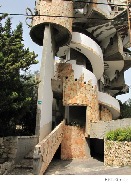 Спиральный дом в Рамат-Гане с др ракурса