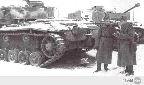 Учёт трофейной бронетехники, захваченной частями 65-й армии на станции Демехи. Белорусский фронт, февраль 1944 года (АСКМ).