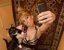 когда улик значительно больше, чем достаточно, следует рассмотреть вопрос фальсификации.. скорее всего это стеб над всеми такими людьми.. и стеб неплохой..