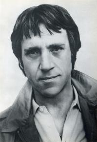 Сходство поразительное. Надо сегодня на флеху залить "Антологию творчества В.С. Высоцкого"