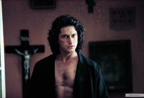 Дракула 2000, Джерард Батлер