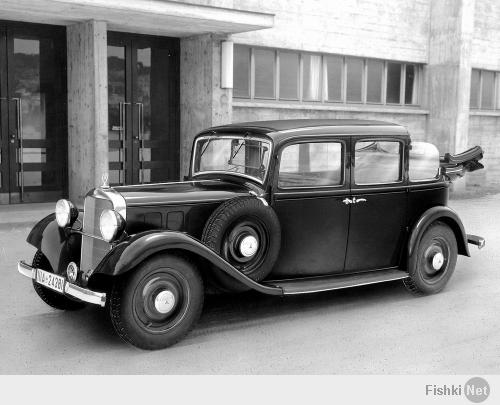 Первый дизельный легковой автомобиль, правда немецкий. Советских таких я вообще не встречал...