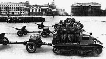 Мы можем похвастаться только таким агрегатом. Насчёт скорости не знаю, но вот по вместимости он превосходил NSU.