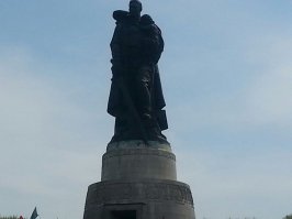 Только от туда.
Всех с прздником