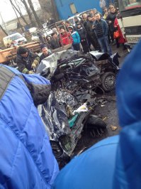 Пожалей лучше водителя ланоса. Не заметил? То-то и оно.