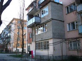 А это как бэ из балкона ещё балкон )))