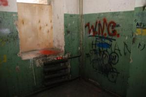 ну да, лучше бы вообще ремонт не делали, раньше лучше было правда?!!?