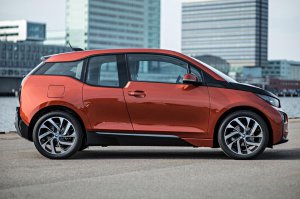 сам BMW i3 тоже далеко не красавец.