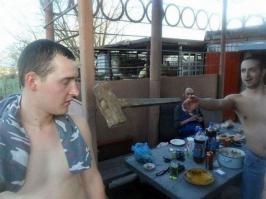 Скоько можно выкладывать эту фотошопную кувалду?