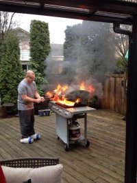 Кто-нибудь заметил, что у него на ногах?