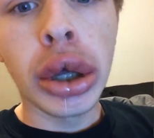 +1. 
Сцука,мля !
Сразу видно,что нехрен заняться. Альтернатива этому-вылизывание своих яиц !:)