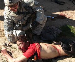 тролльте грамотно, методичка у вас устарела
"папочка из командировке прислал фотку гоблина, долго смеялась шутке"
"мой дедушка помогает изучать анатомию по старым фронтовым снимкам"
"бабушка показывает внуку, как дедушка шутил над корейцами"