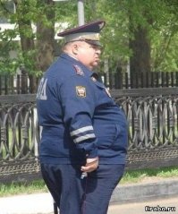 За такую мизерную зарплату только от голода пухнешь, а они бегают.