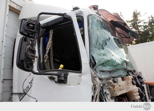 Авария дня 1539. Грузовик и рейсовый автобус