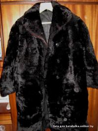 Может он там лобстеров приготовил, откуда тебе знать?

А жене ты может вот такую шубу подарил: