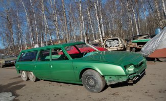 Это конечно не DX, это CX, то есть ближайший родственник, но идея перевоплощения в шестиколесный сарай мне нравится.

Вот тут о проделанной работе и вообще о продвижении постройки