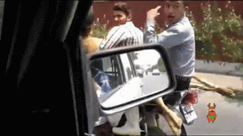 Мы с женами едем на море))