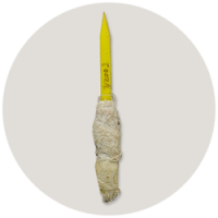 ожидал увидеть ножи сделанные из неожиданных вещей. как этот из зубной щетки. но нет. все ожидаемо из металла.