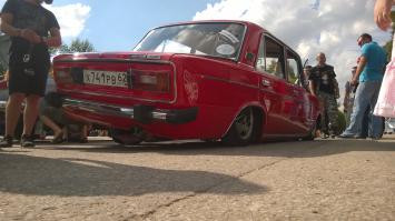 Летом похожее ведро видел у нас в городе.