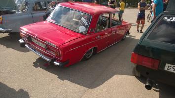 Летом похожее ведро видел у нас в городе.